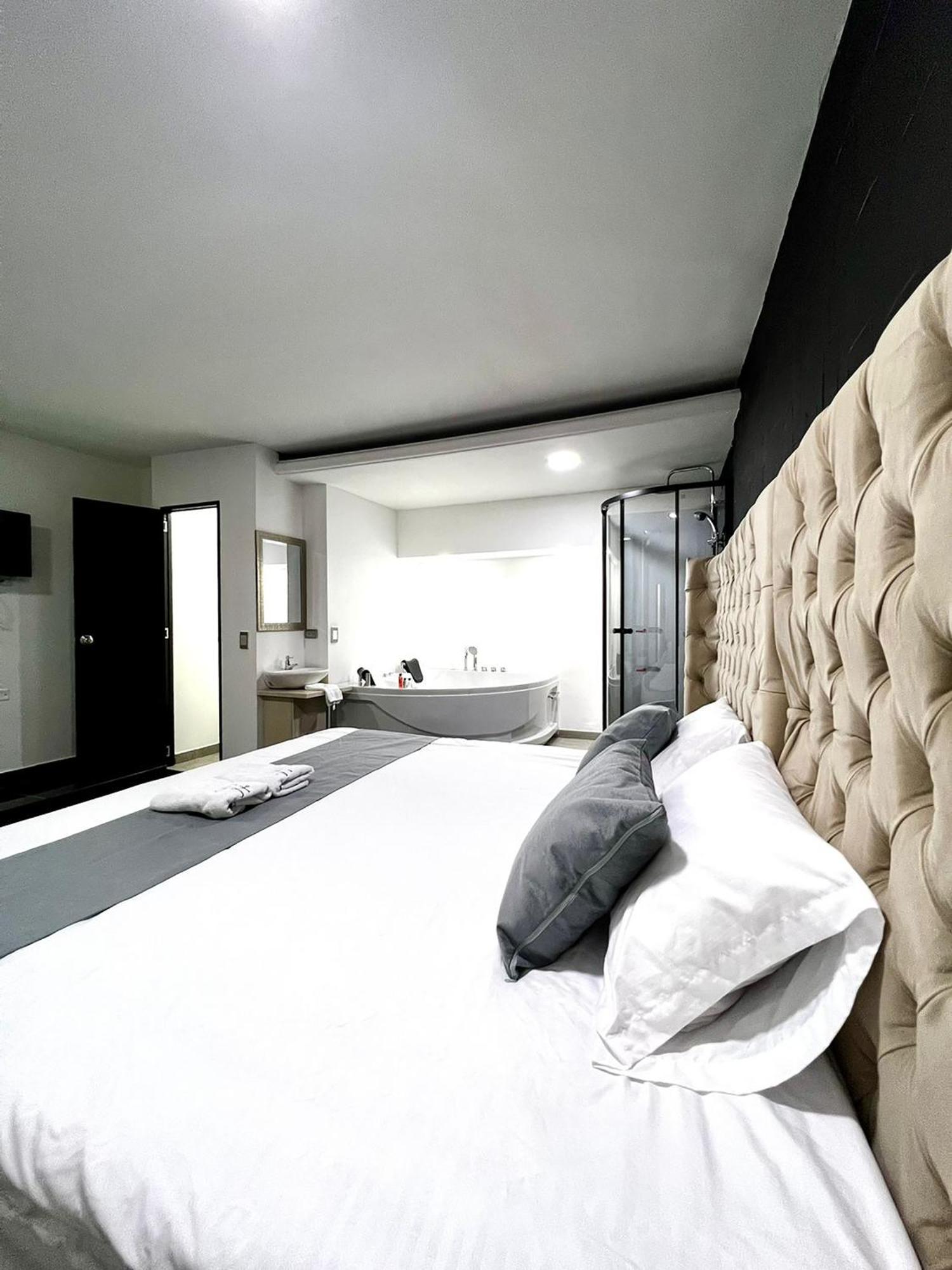 Orbe Hotel Medellin Exterior photo